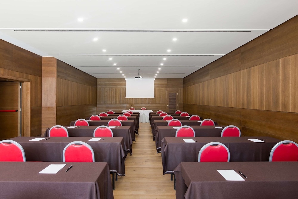 Grand Hotel Savoia Cortina d'Ampezzo, A Radisson Collection Hotel 63/70