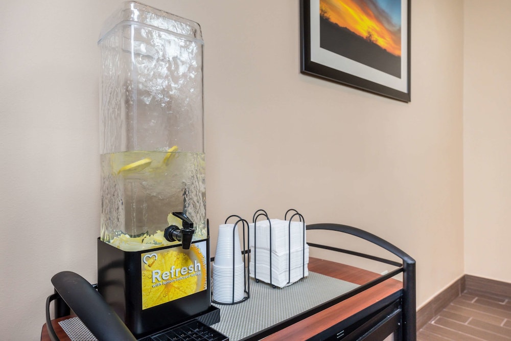 Comfort Inn Tonopah NV 18/36
