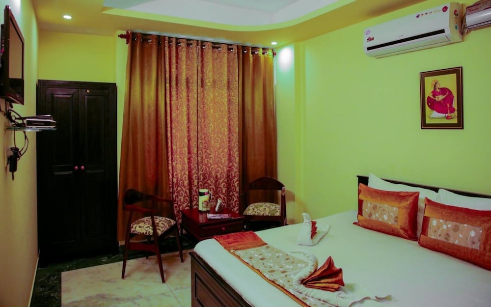 Nahar Singh Haveli 18/47