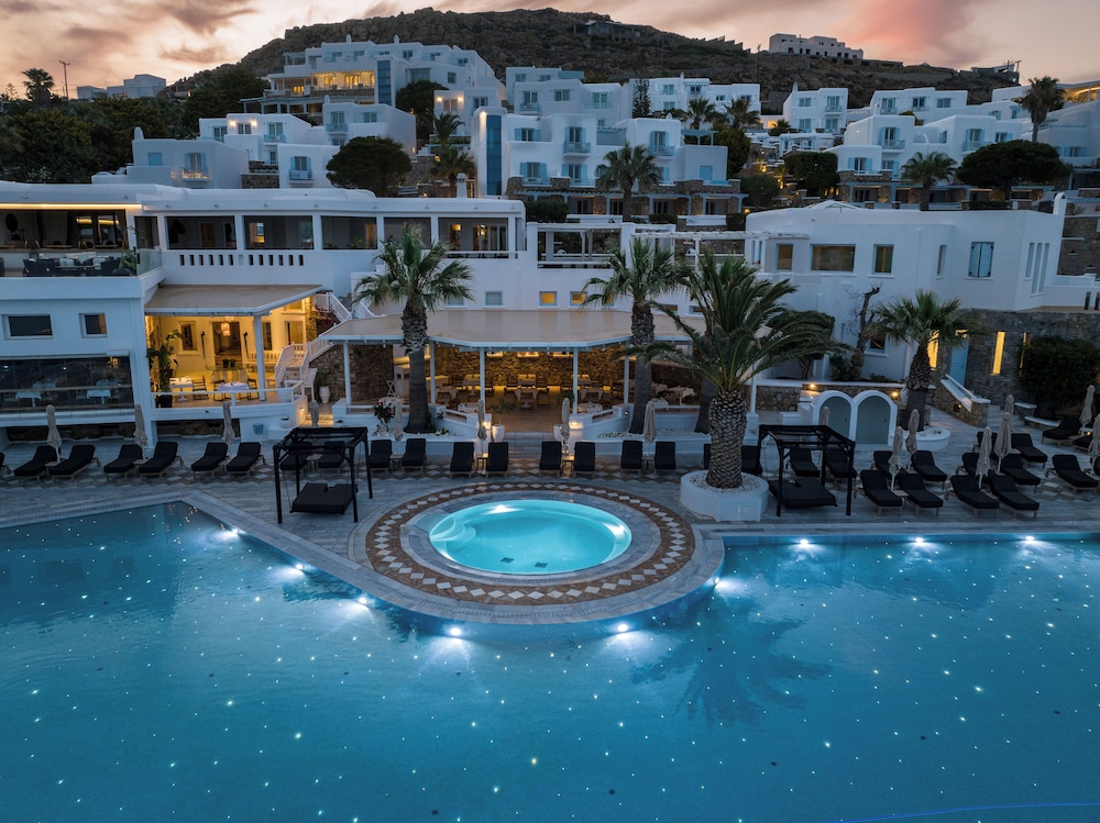 Saint John Hotel Villas and Spa 7/107