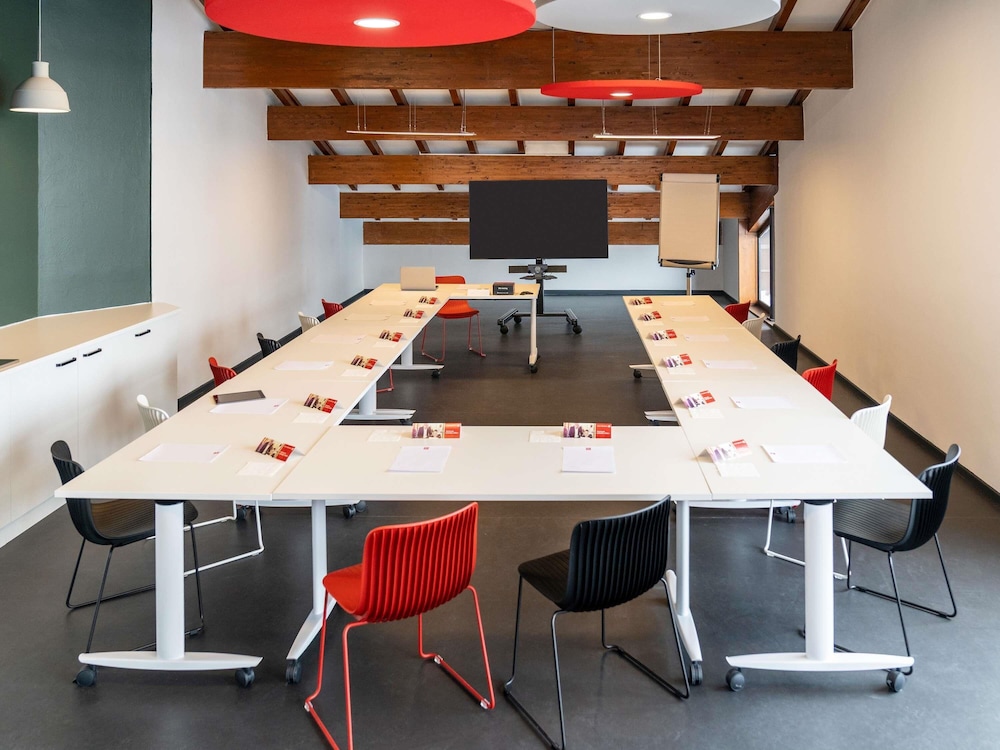 Ibis Pontarlier 58/65