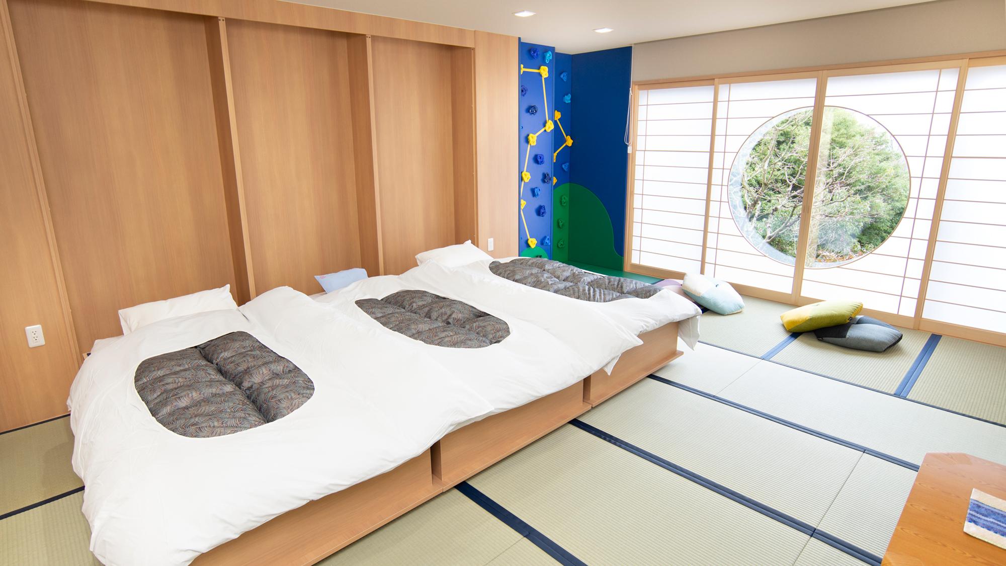 Gold, Family Suite, Suite, Mountain View
