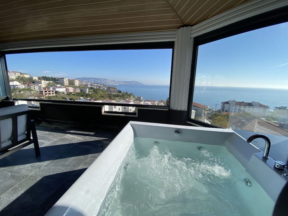 No 57 Suites 21/50