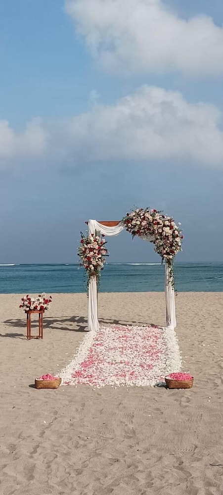 Bintang Bali Resort 68/74