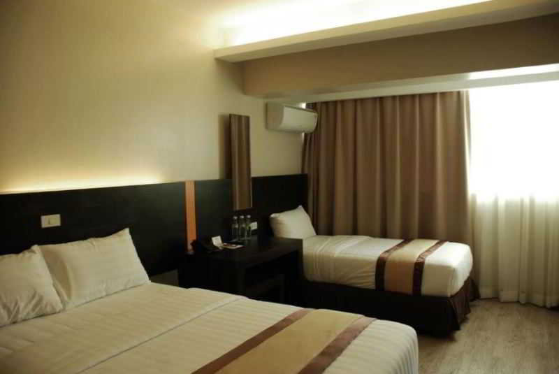 Cuarto Hotel 8/20