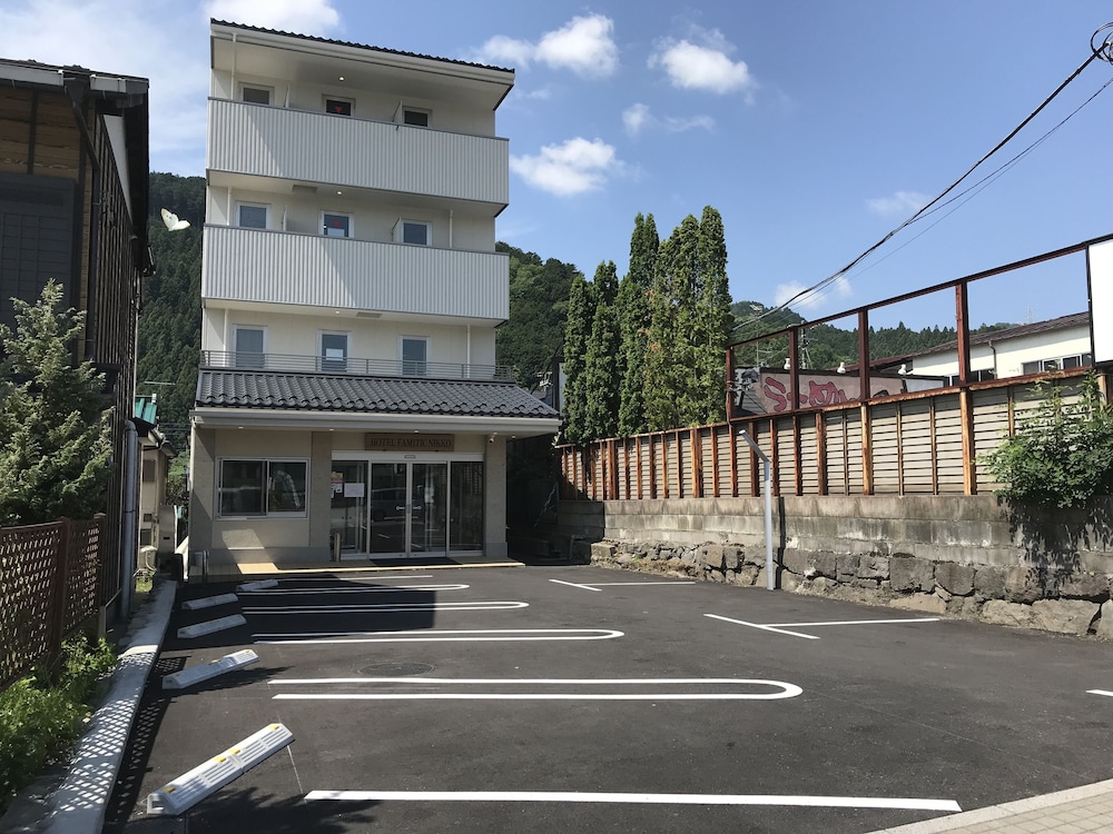 Hotel Famitic Nikko 57/63