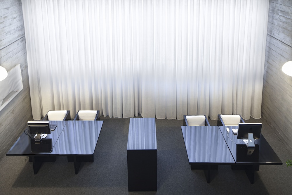 Duparc Contemporary Suites 64/73