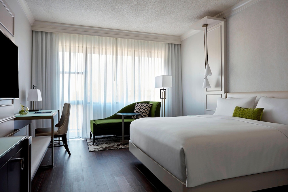 Room at Charlotte Marriott SouthPark, CHARLOTTE - NC