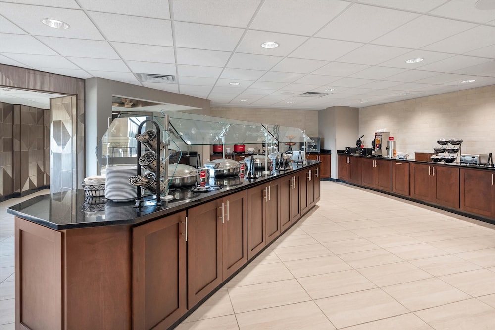 Drury Inn and Suites Paducah 7/50