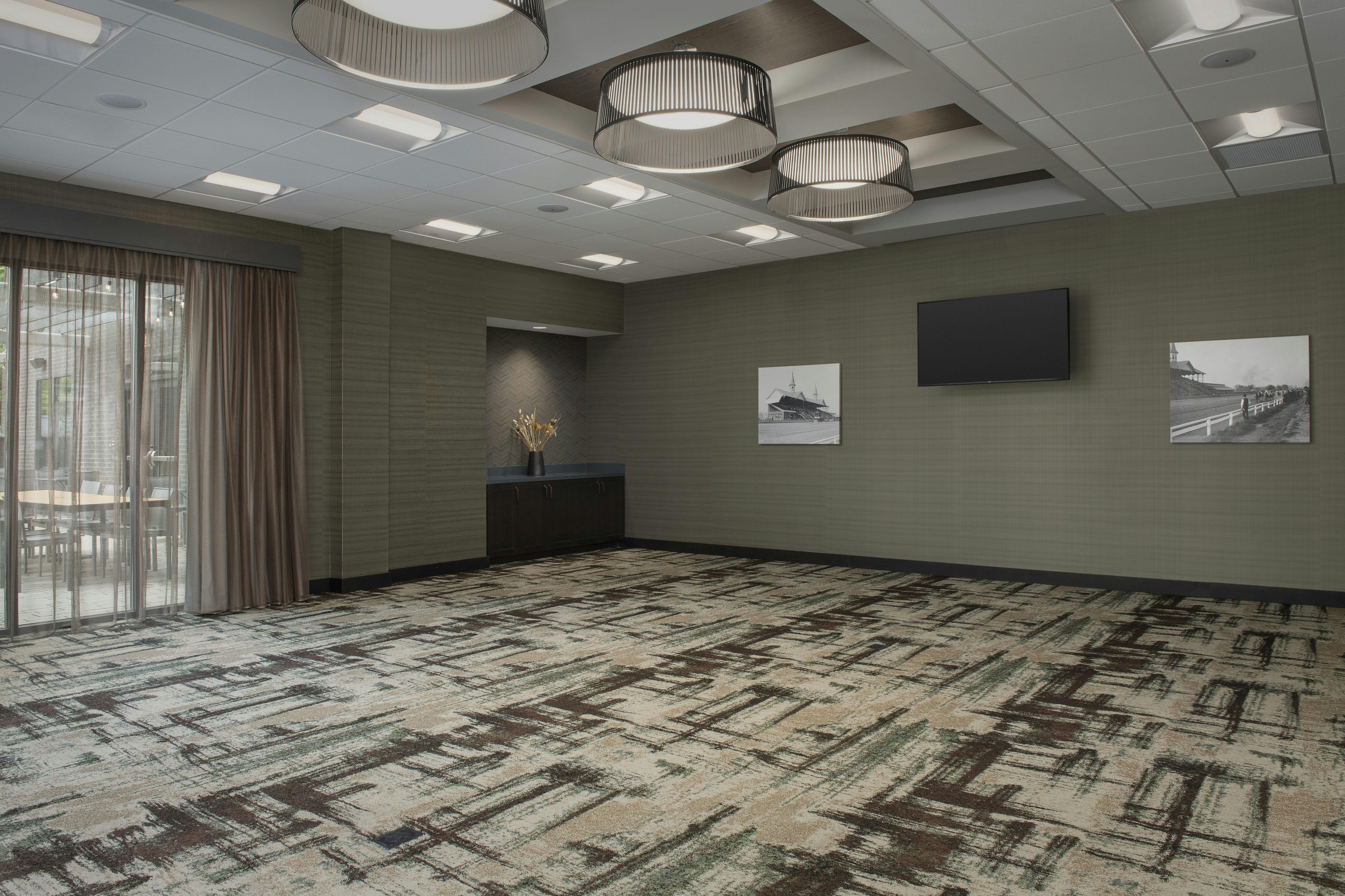 Homewood Suites by Hilton Louisville Airport 30/38
