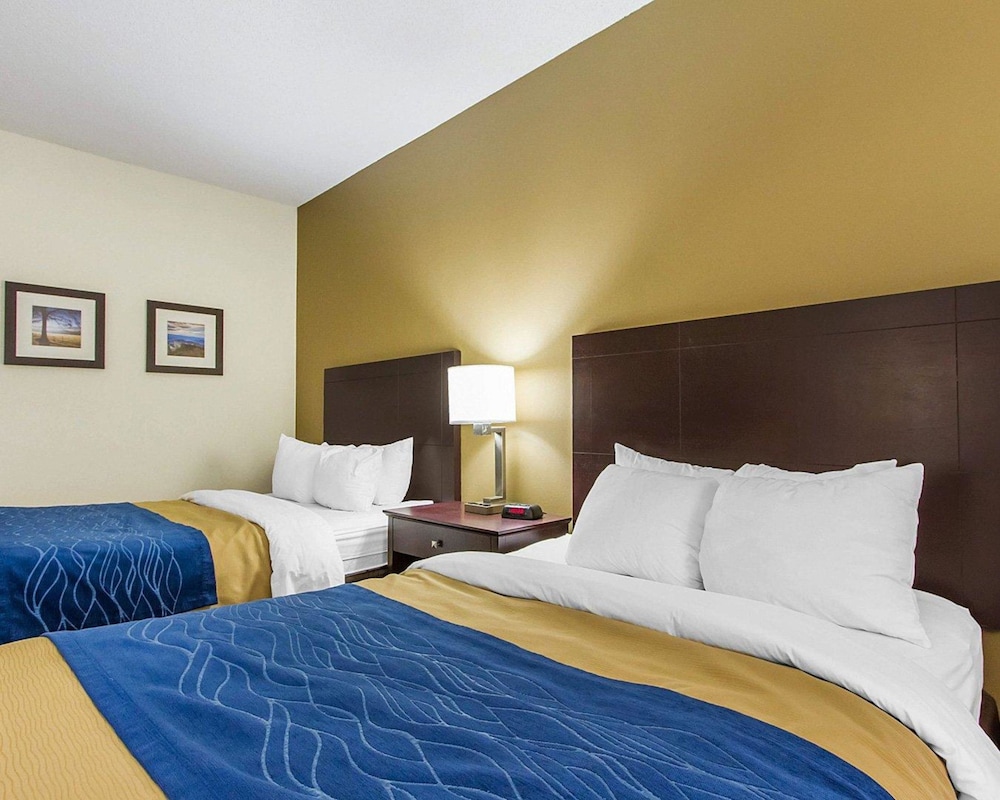 Quality Inn Clarksville 17/47