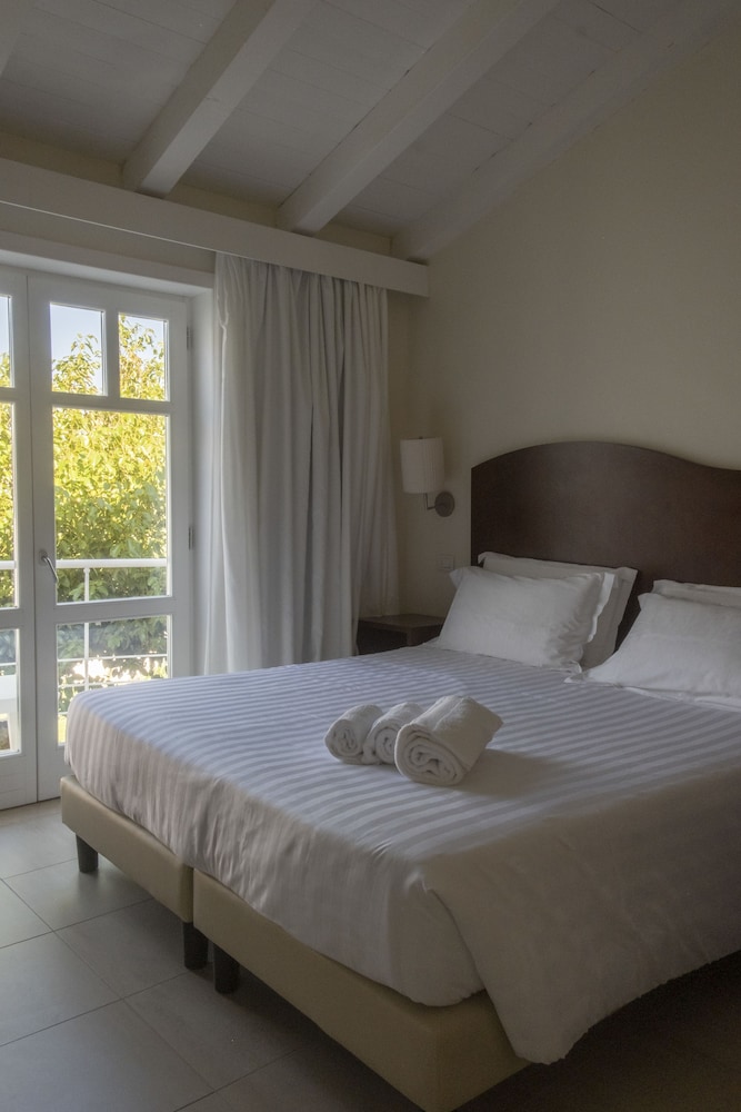 Felix La Coluccia Hotel 21/67