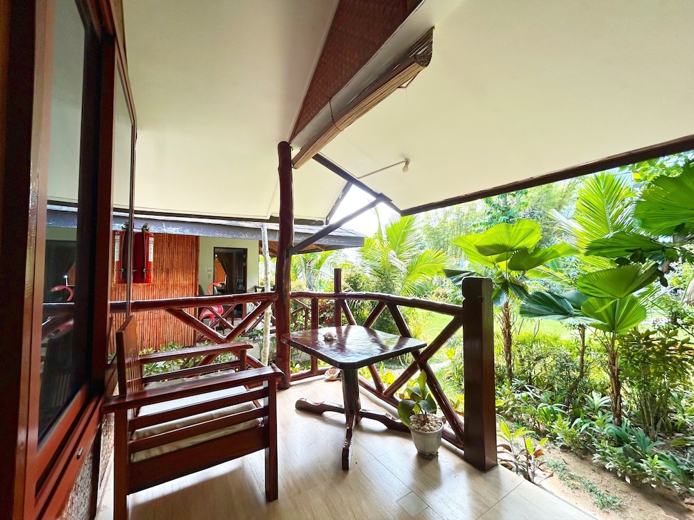 Doublegem Beach Resort 53/79