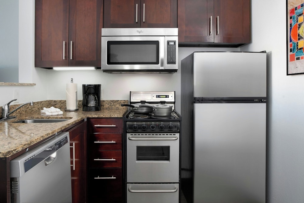 Towneplace Suites By Marriott Laredo 38/50