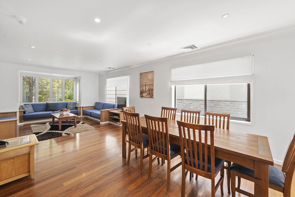 Mercure Lake Macquarie Raffertys Resort 62/74
