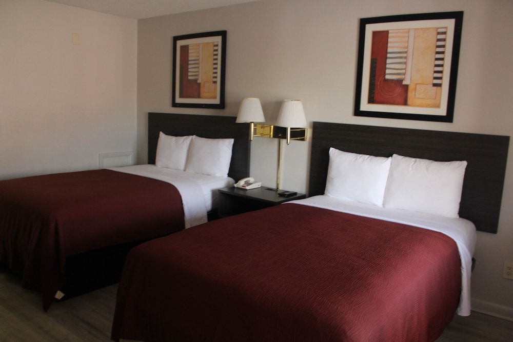 BASIC, 2 DOUBLE BEDS