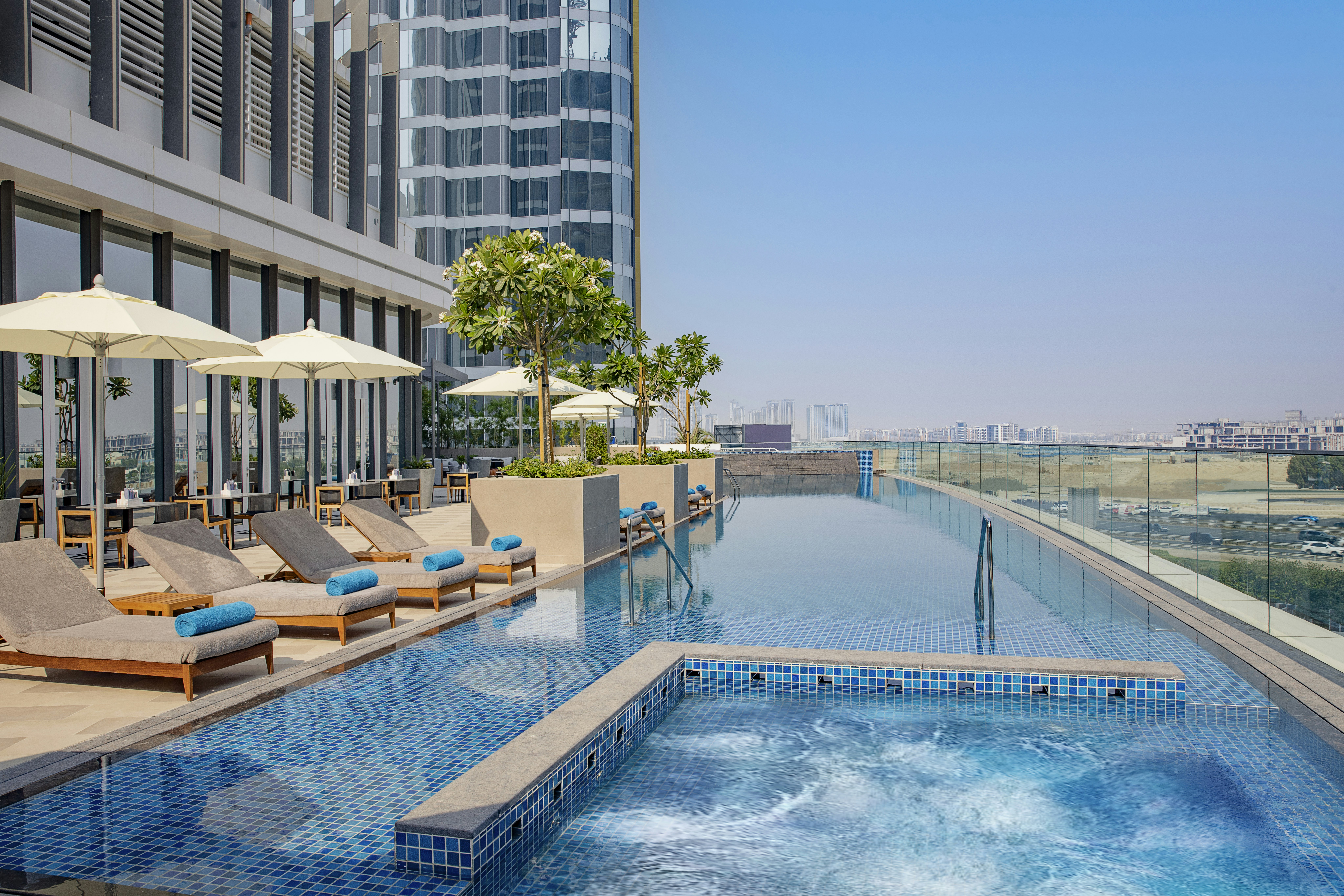Embassy Suites by Hilton Dubai Business Bay 54/55