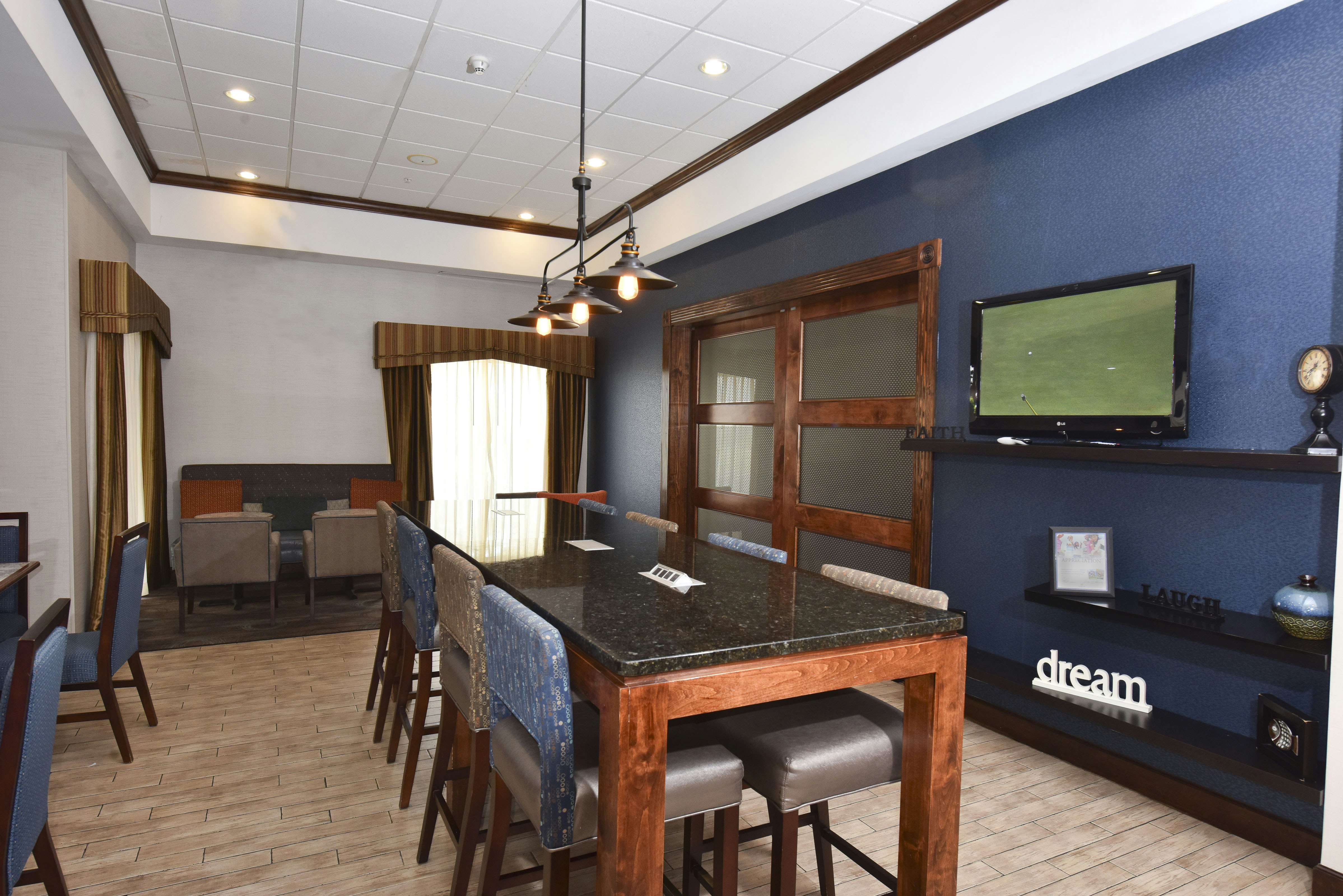 Hampton Inn Alexander City 27/27