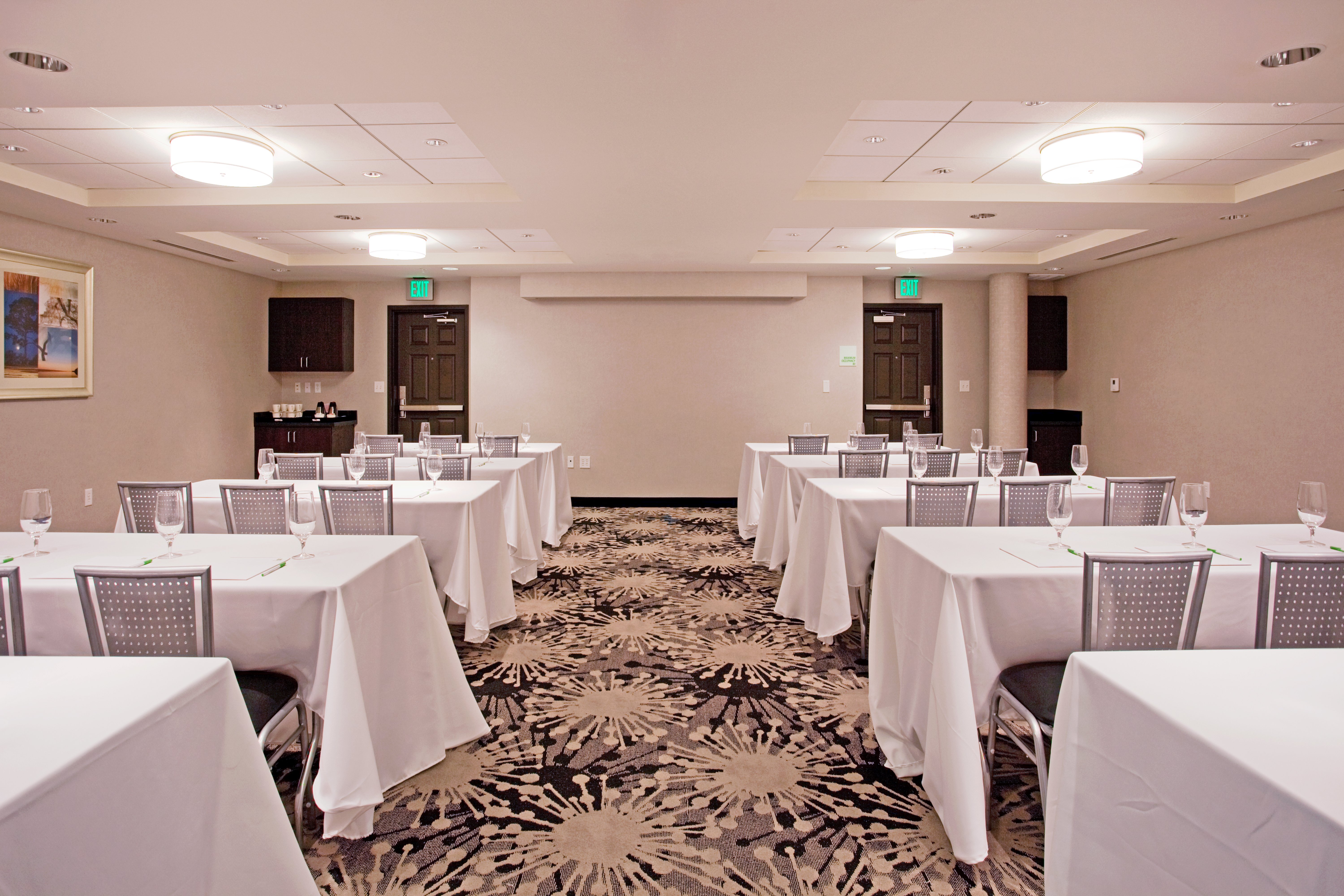 Holiday Inn Oceanside Camp Pendleton Area 25/41