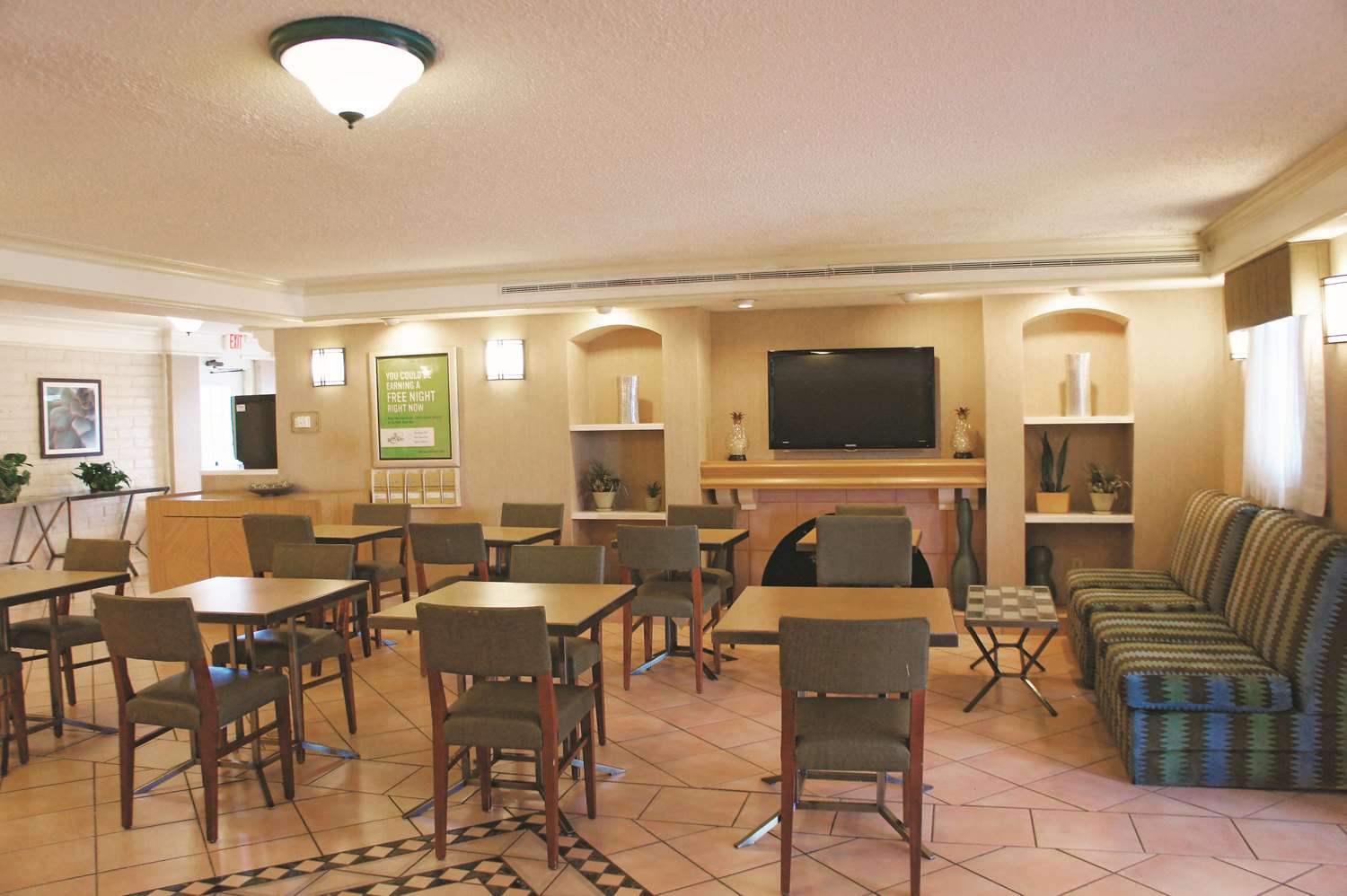 Baymont by Wyndham Houston La Porte 8/13