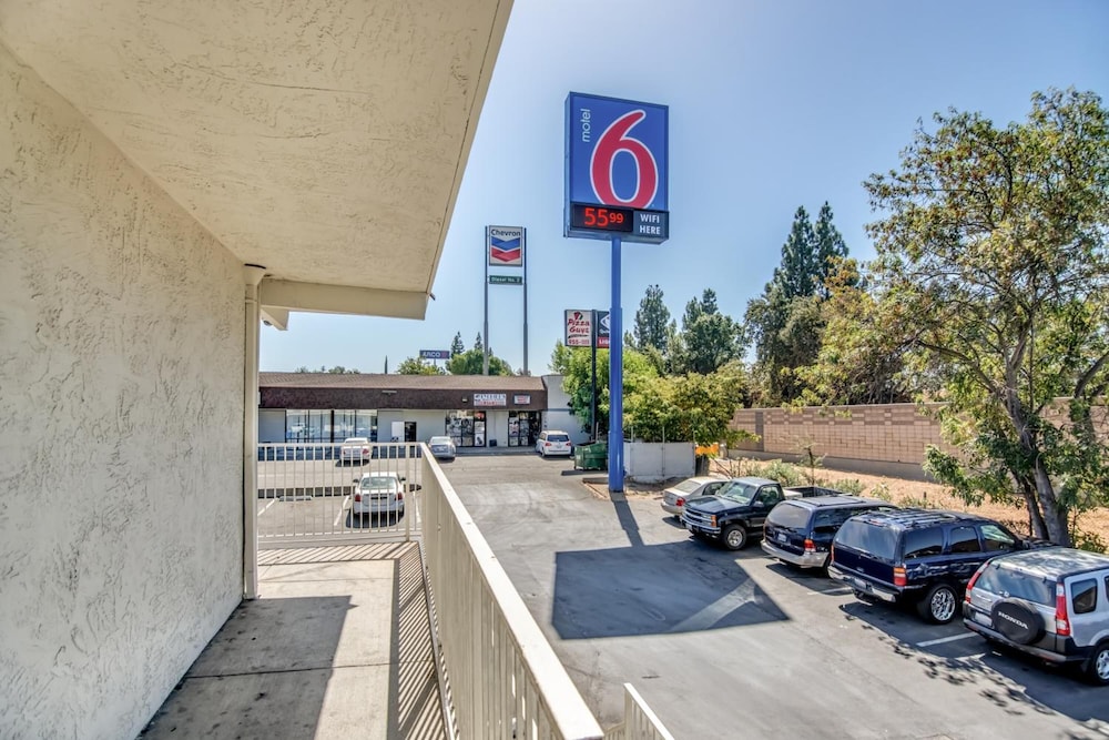 Motel6 Stockton, CA - North 29/46
