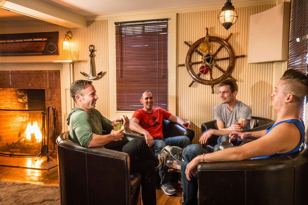 Brass Key Guesthouse - Adults Only 39/67