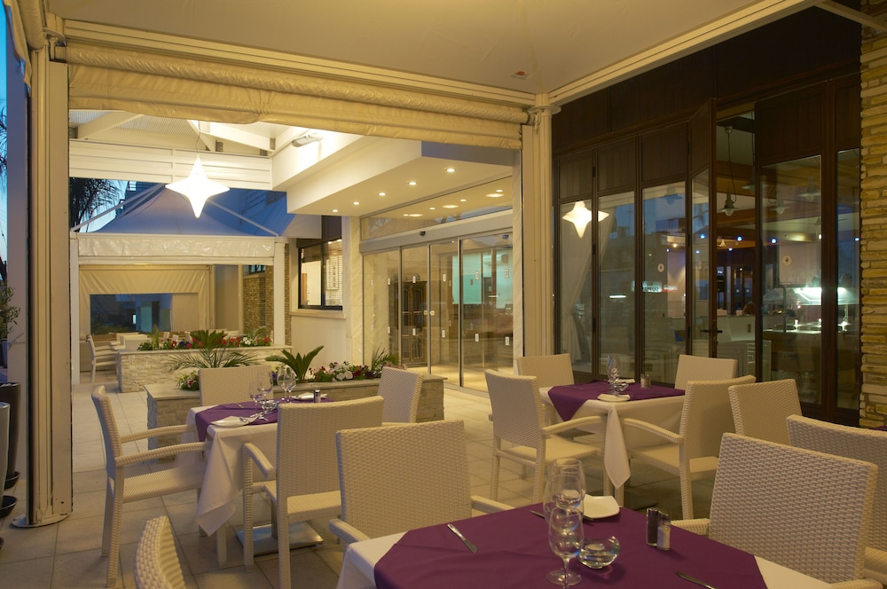 Senator Hotel Apartments - Adults Only 50/70
