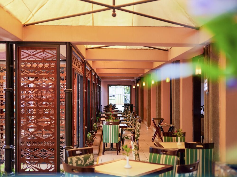 Mercure Nairobi Upper Hill 42/54