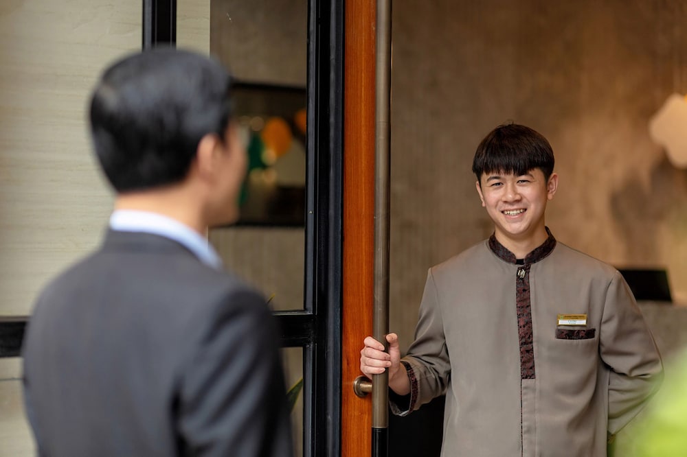 Flower Garden Hotel 9/50