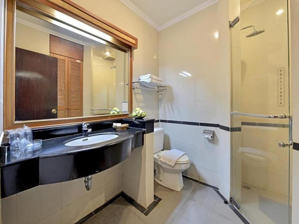 Grand Whiz Hotel Trawas Mojokerto 49/50