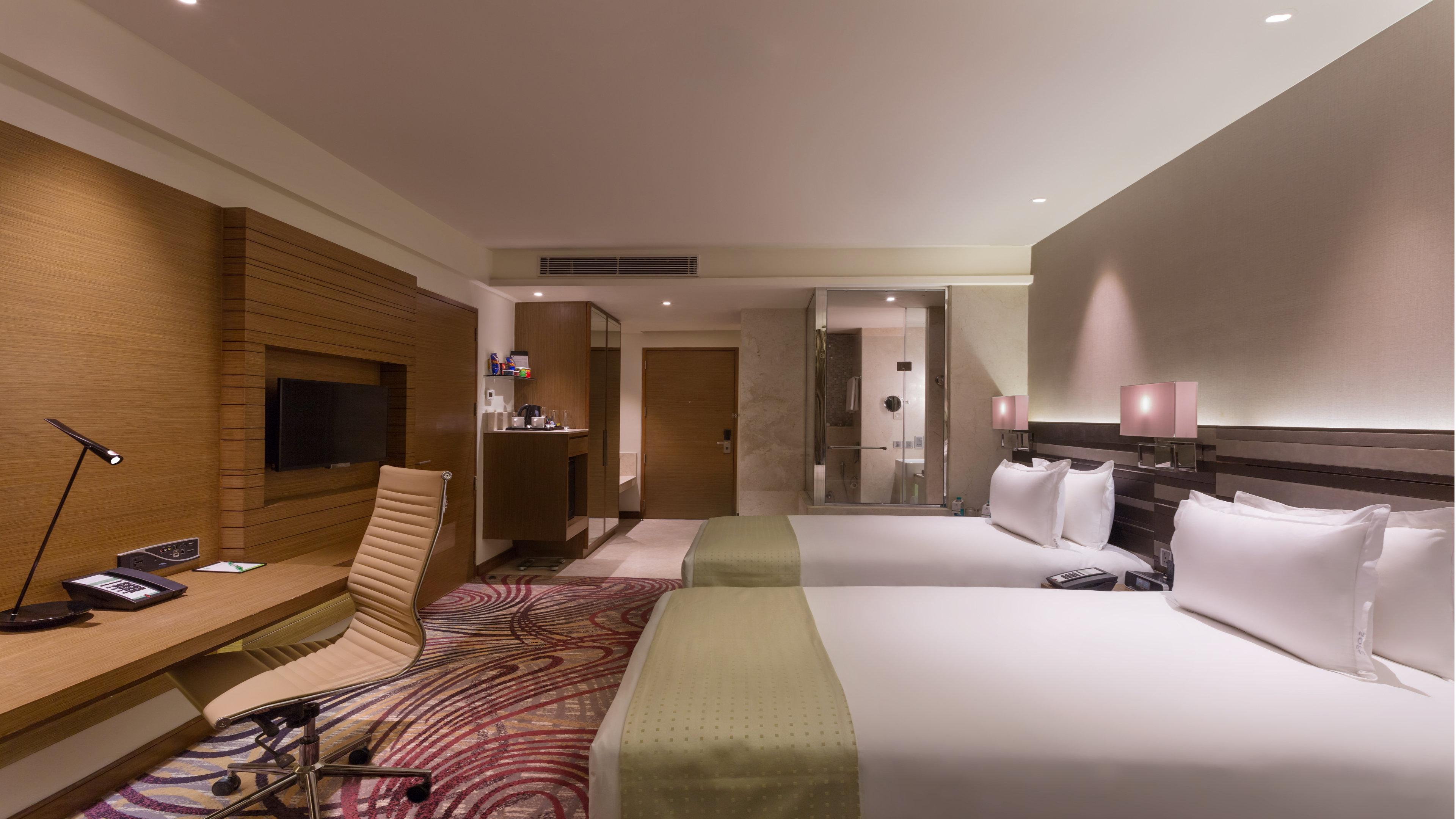 غرفة بسريرين منفصلين بإطلالة على المدينة، Holiday Inn Jaipur City Centre by IHG 2/4