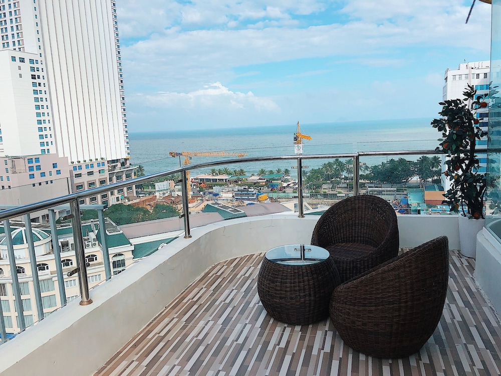 New Sun Hotel 37/50