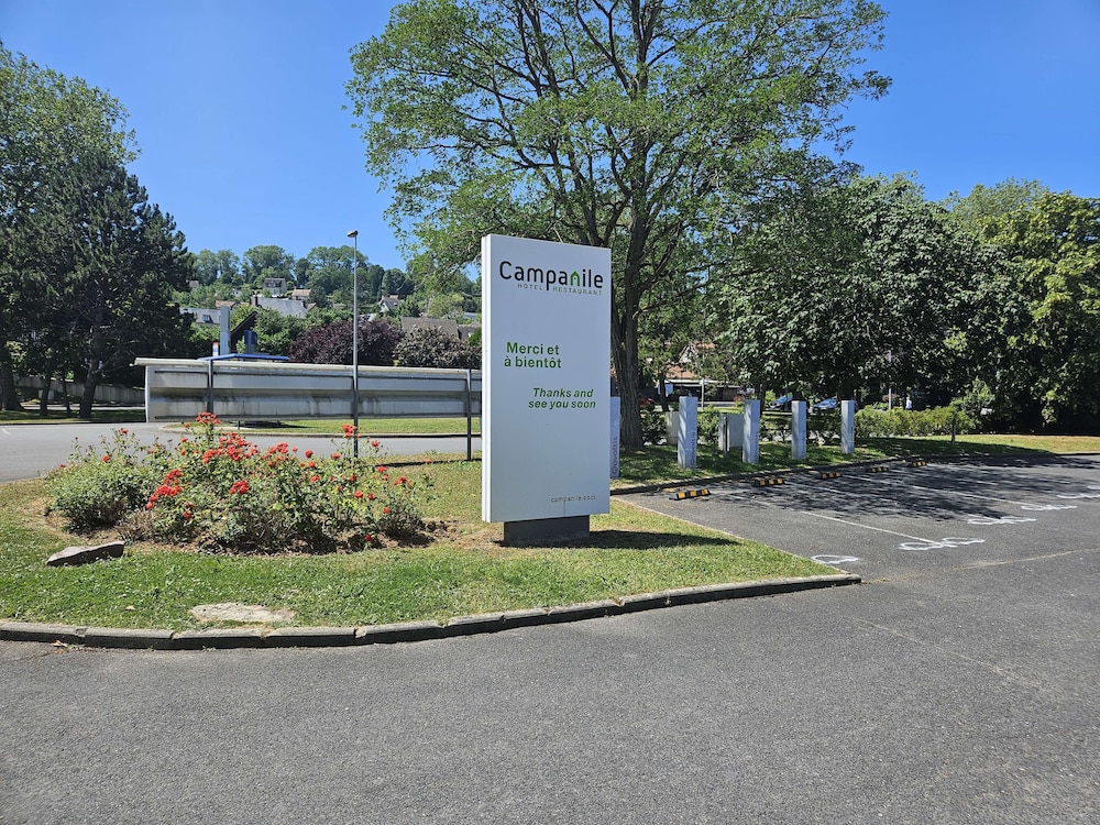 Campanile Deauville St Arnoult 37/50