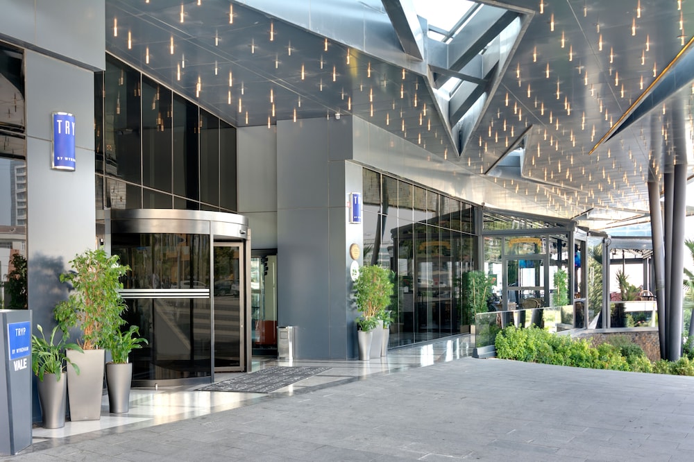 TRYP by Wyndham Istanbul Basin Ekspres 4/50