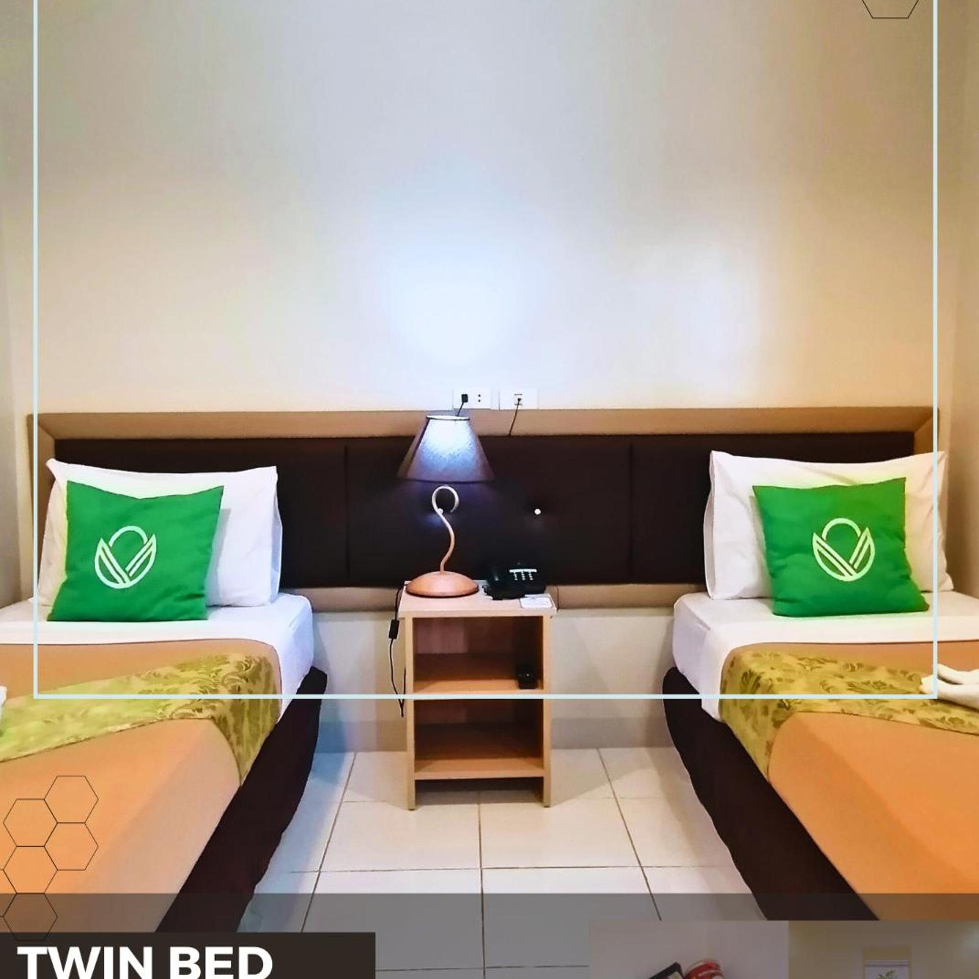 Room, Twin Beds, Small