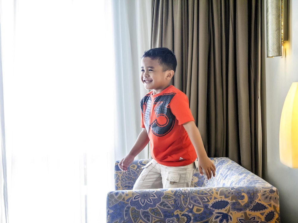NOVOTEL SEMARANG 9/76