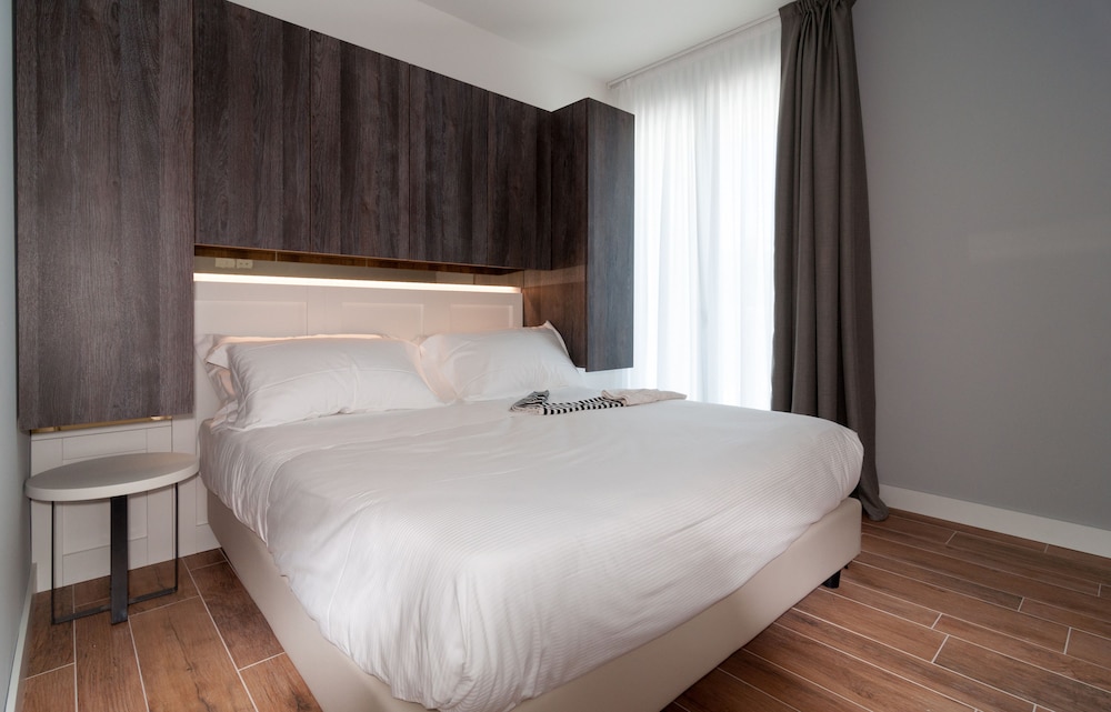 Residence Ten Suite 10/40