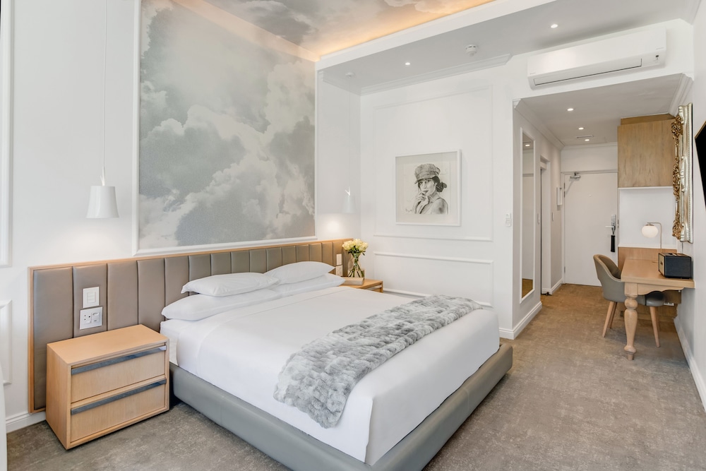 جناح بسريرين كينج بغرفتي نوم، The Marly Hotel 2/10