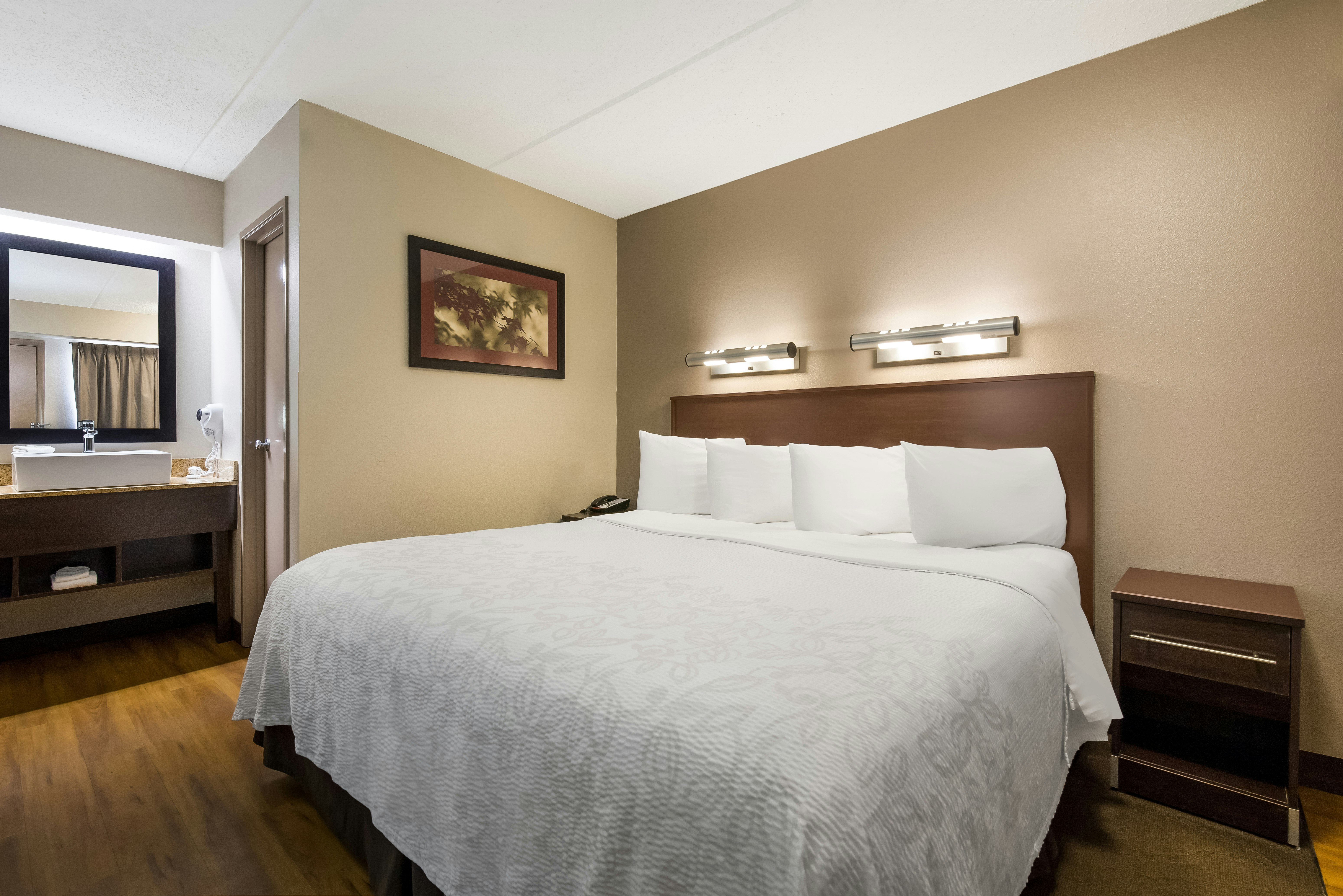 STANDARD, KING BED