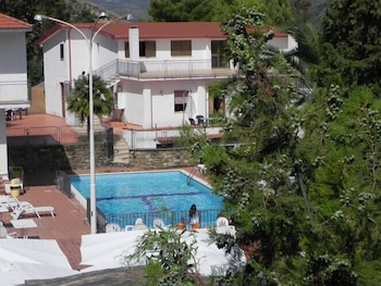 Eden Hotel 18/39
