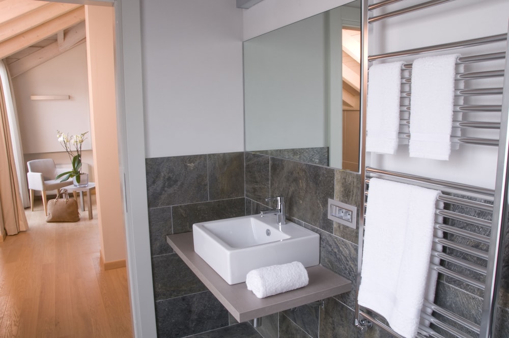 Hotel di Varese 15/50