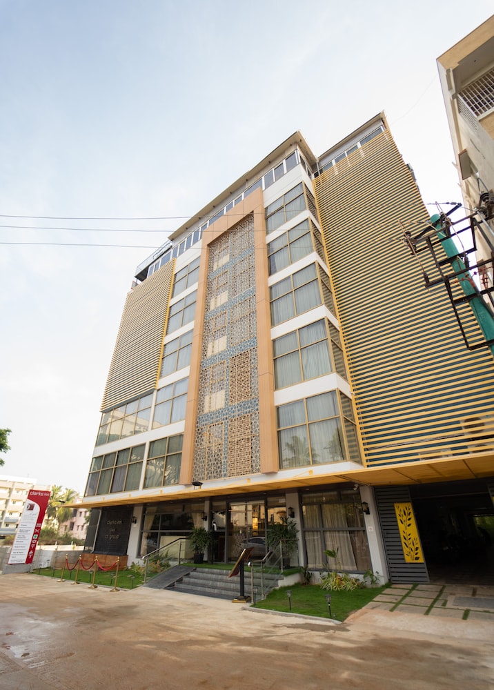 Clarks Inn Airport Hotel Bangalore photo4