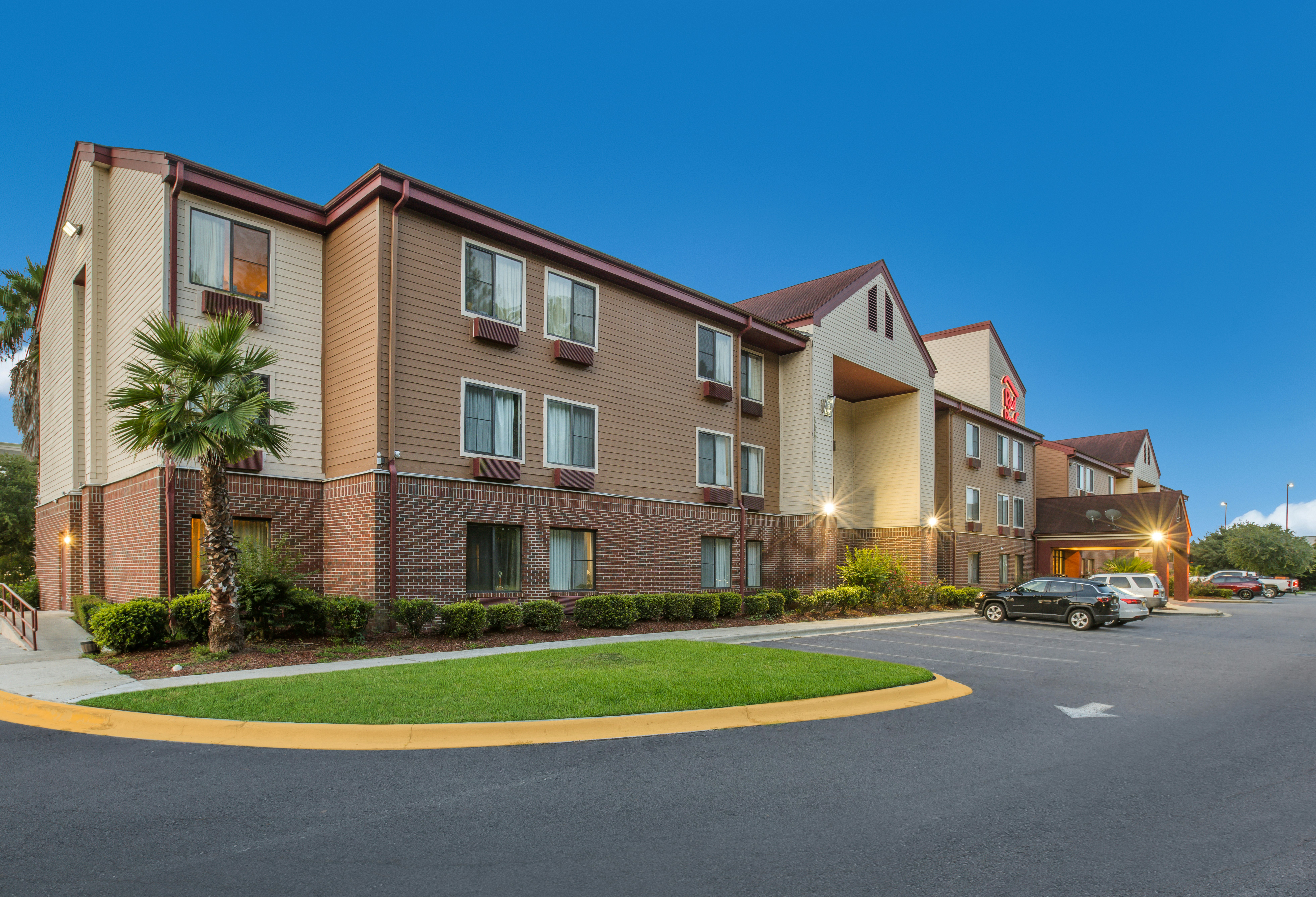 Red Roof Inn & Suites Savannah Airport in POOLER - GA