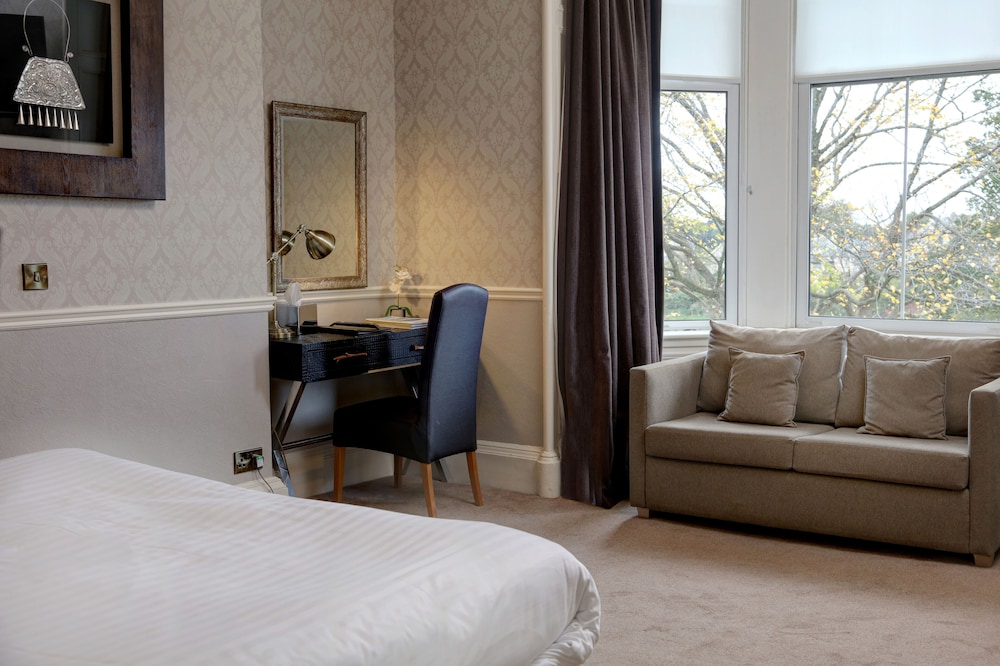 Braid Hills Hotel 32/37