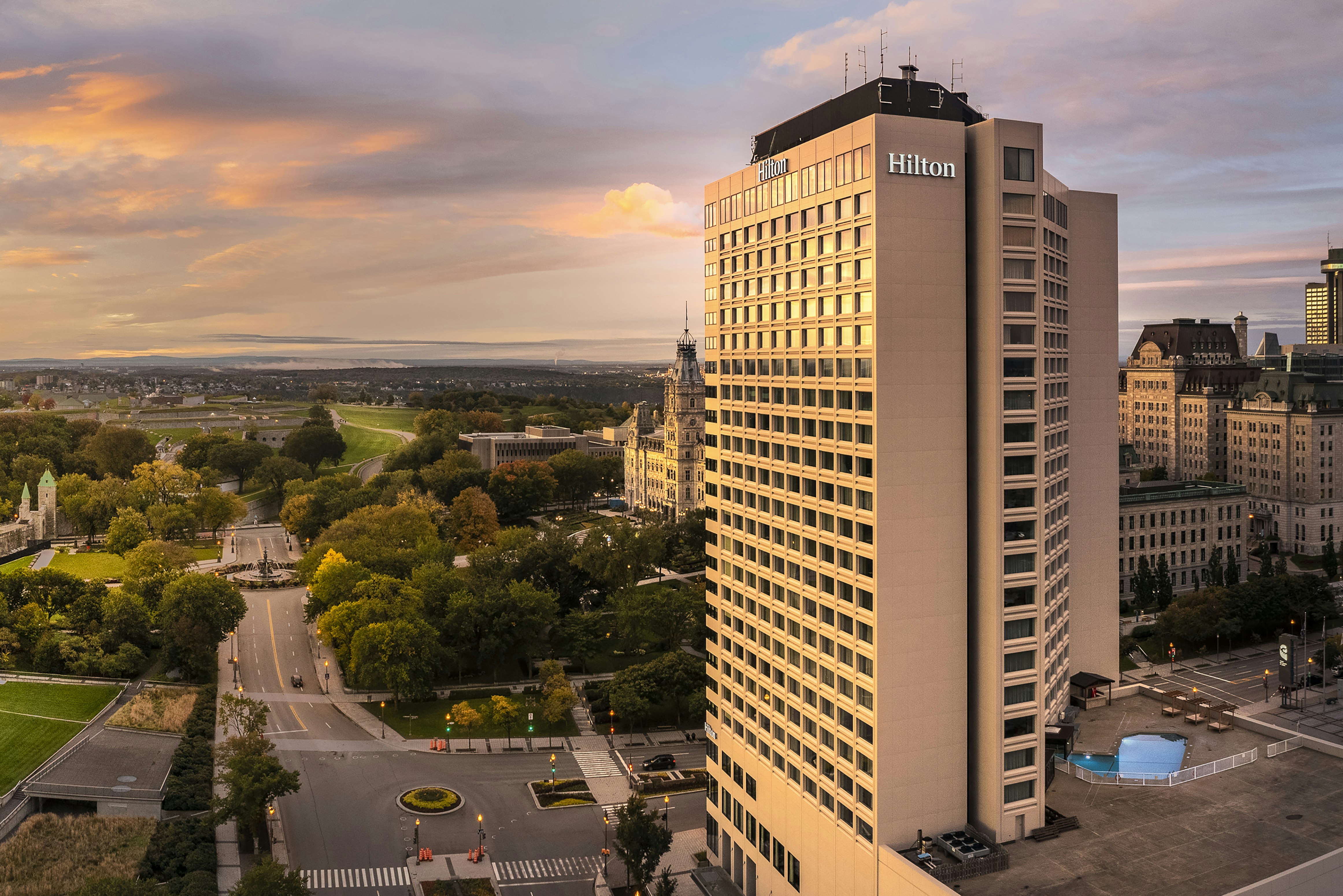 HILTON QUEBEC 6/57