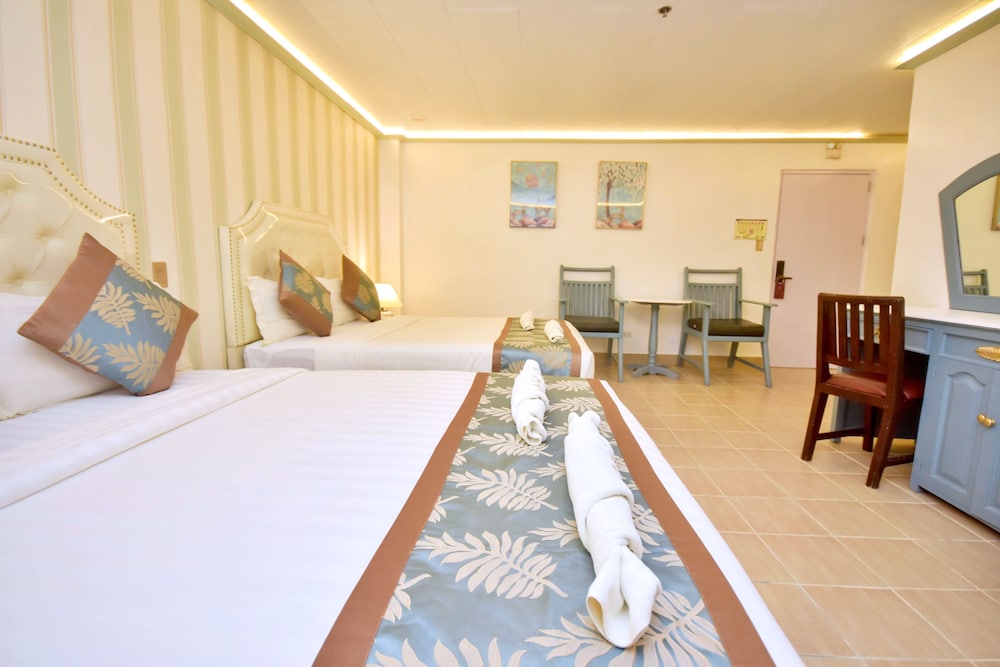 Royal Park Resort Hotel 17/51
