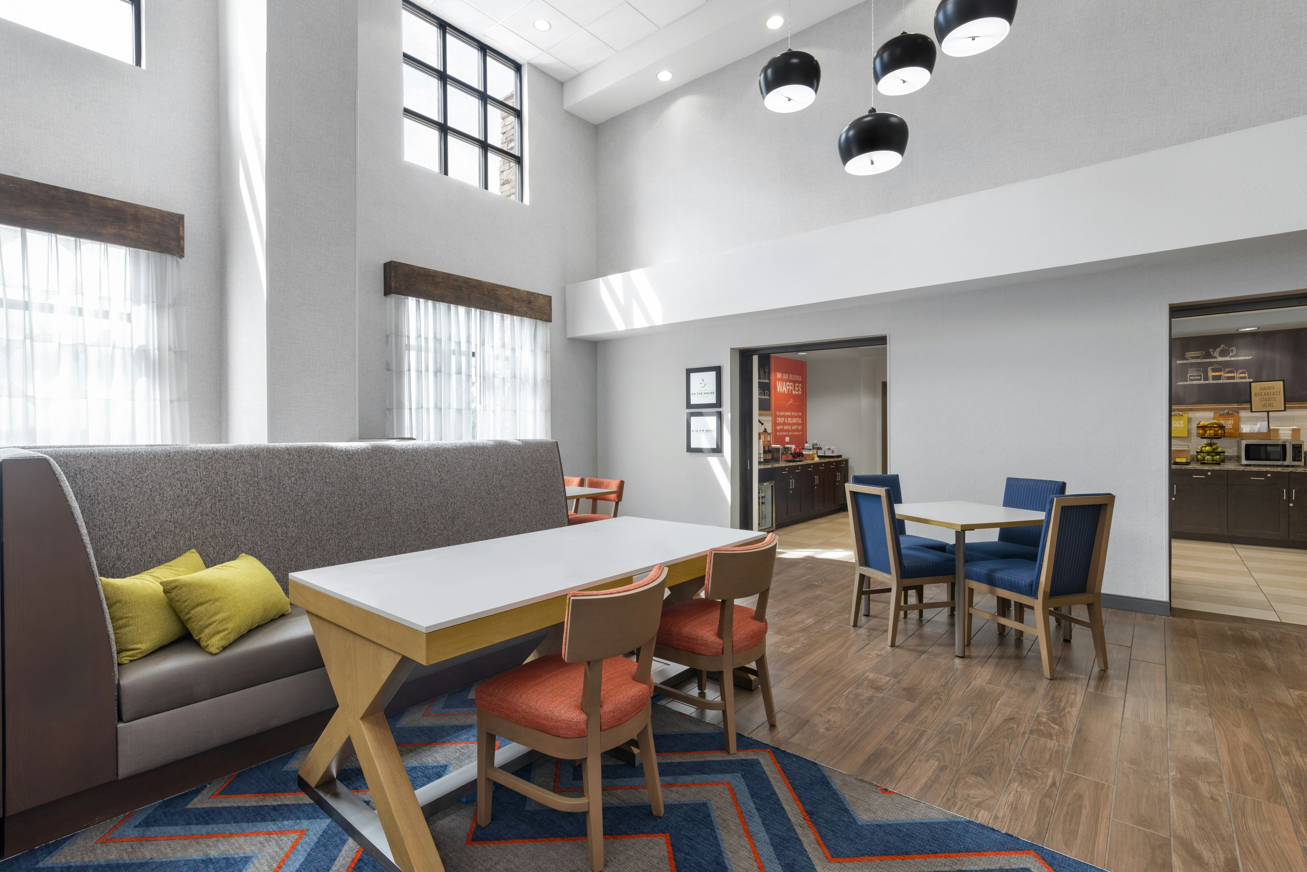 Hampton Inn & Suites Douglas 40/56