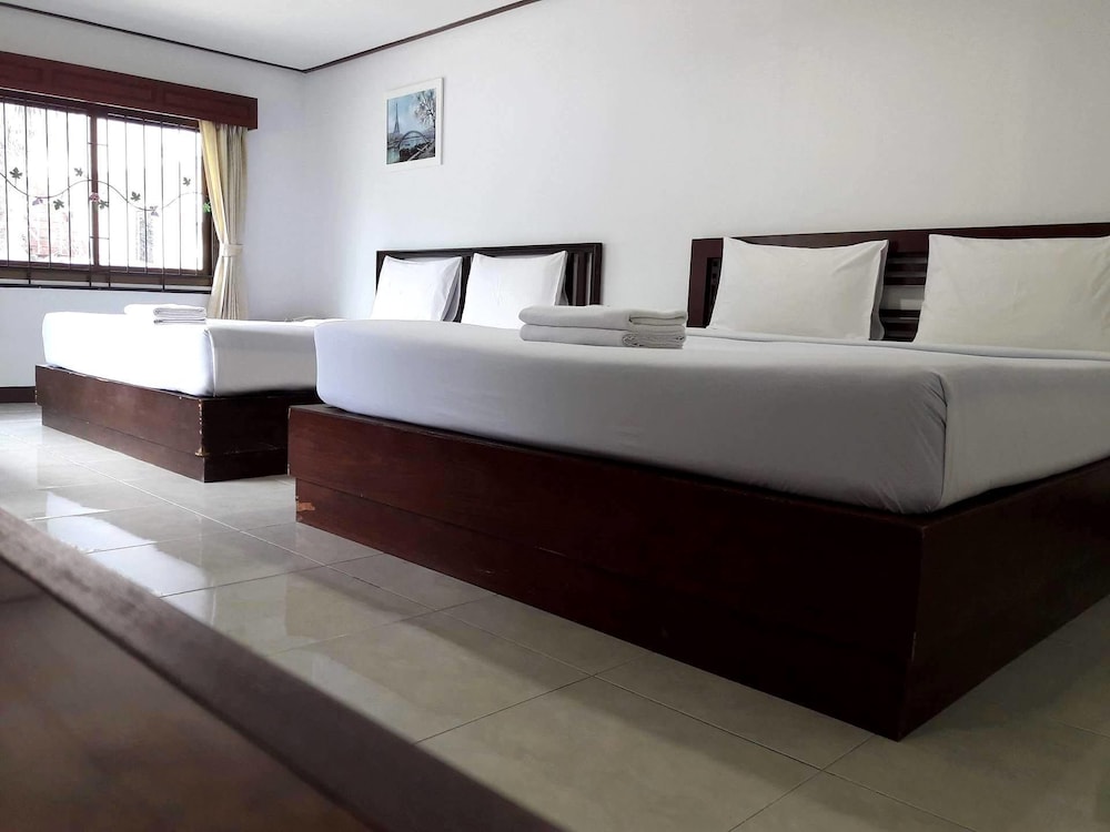 Fahproundfon Hotel 19/32