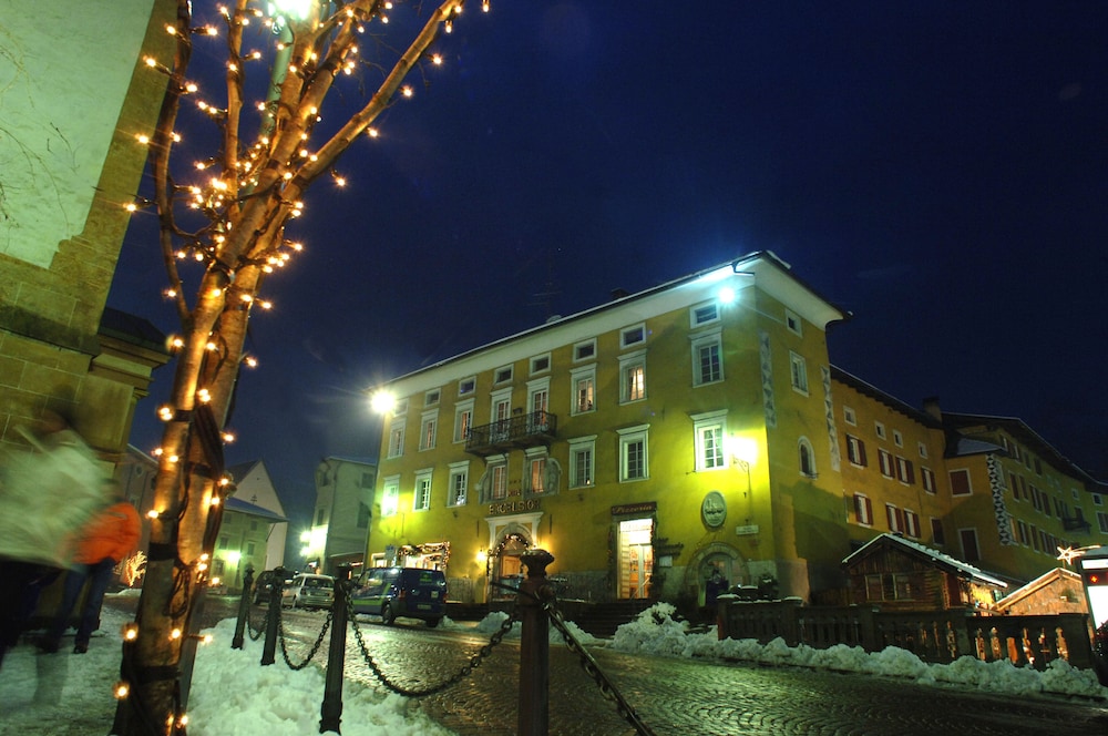 ROMANTIC HOTEL EXCELSIOR 4/45