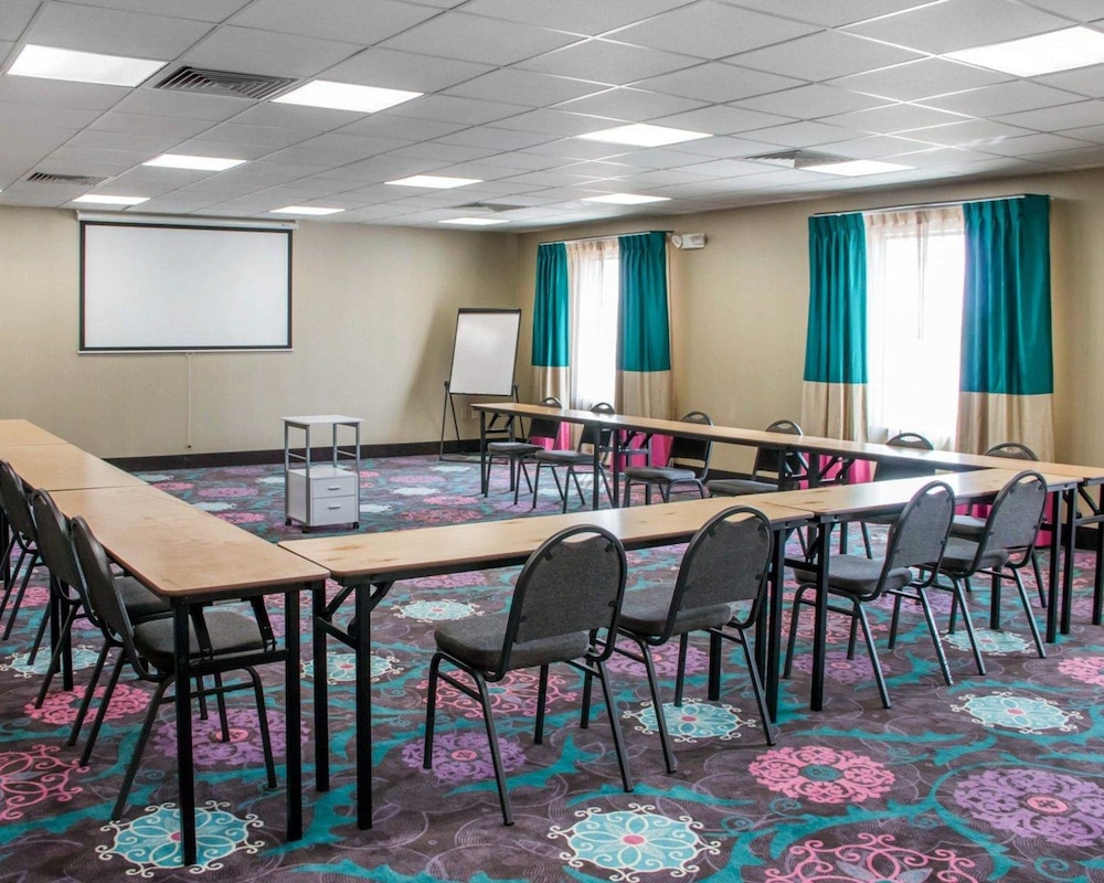 Comfort Inn and Suites San Marcos 38/47